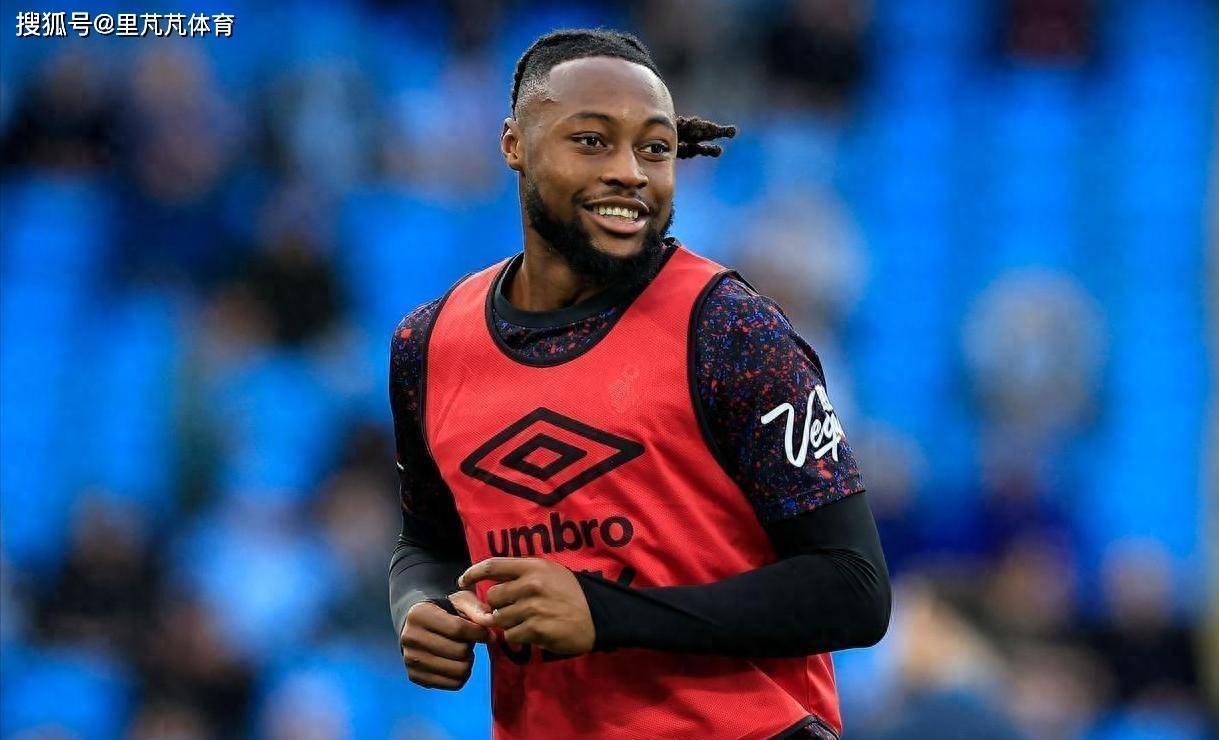 钱准备好了么？6500万解约条款即将生效，曼市双雄利物浦抢夺边锋