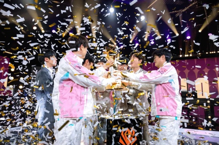 LPL：BLG亮出名为“信念”的剑，向世界宣告LPL正重回先锋